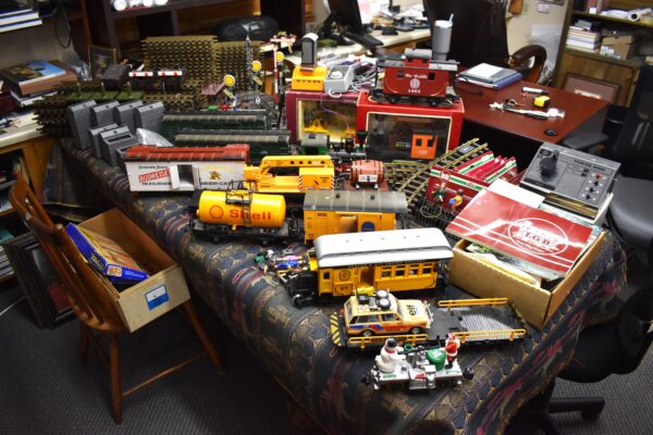 L G B Train Set Etc, $650